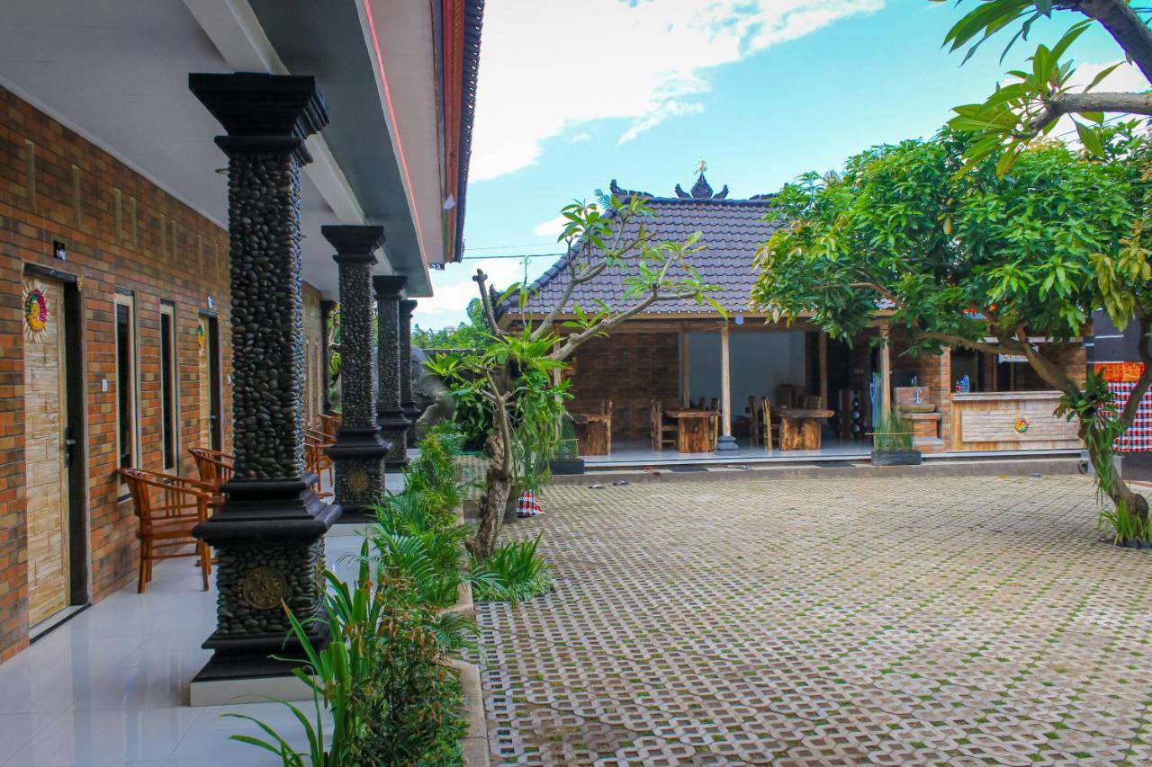 Hotel Niki Jembrana エクステリア 写真