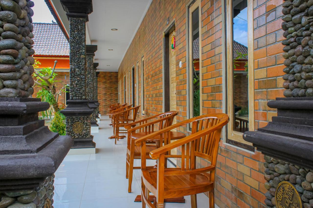 Hotel Niki Jembrana エクステリア 写真