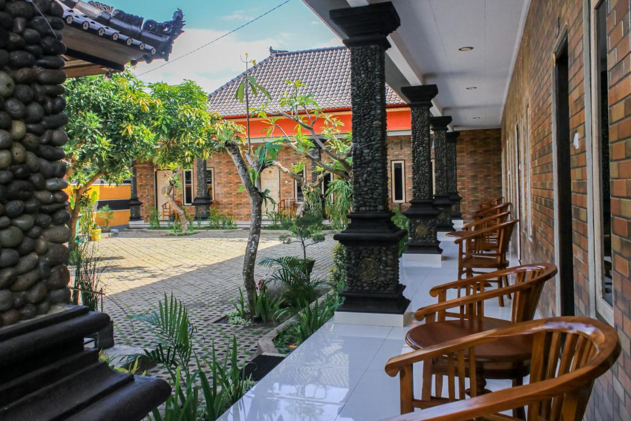 Hotel Niki Jembrana エクステリア 写真